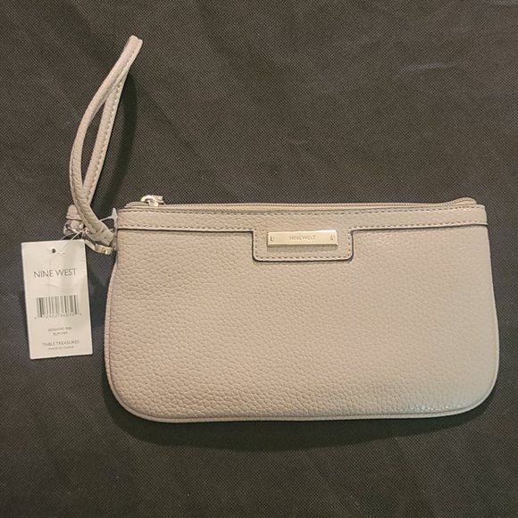 Large Wristlet - Picture 1 of 8